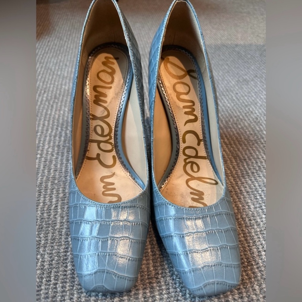 Sam Edelman Blue Croc-Embossed Heels